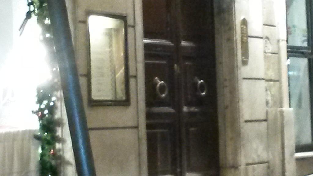 Hotel Domus Borgognona 2*