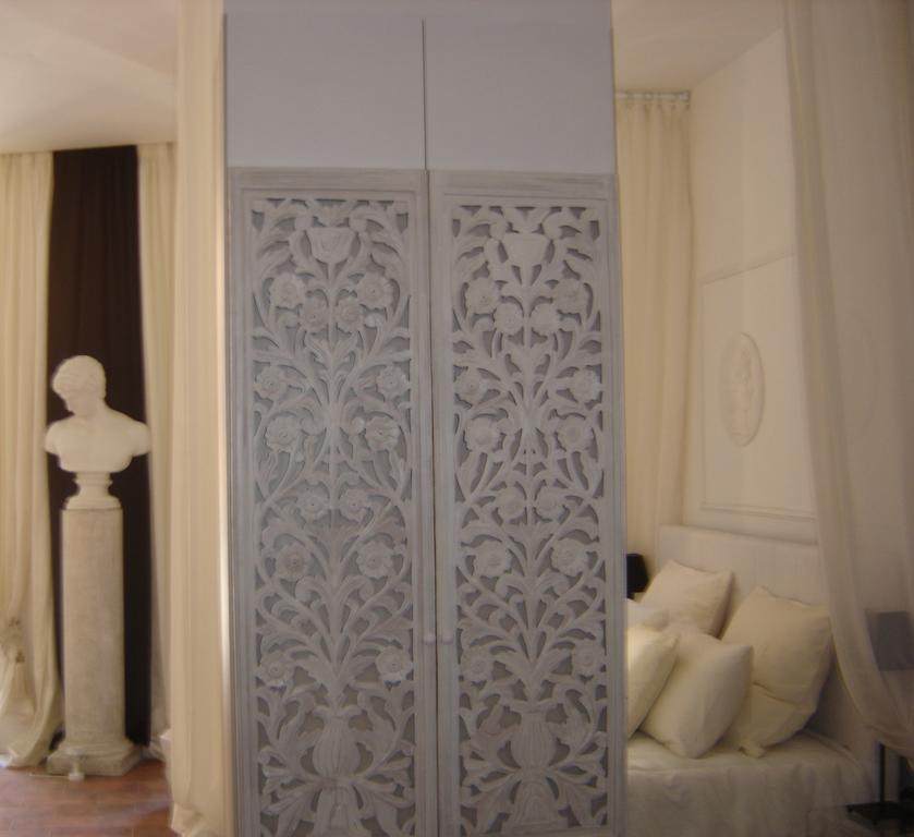 Hotel Domus Borgognona Roma