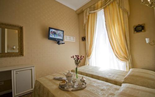 Hotel Domus Borgognona