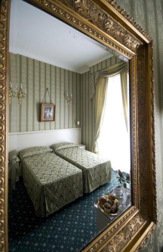 Domus Borgognona Hotel 2*